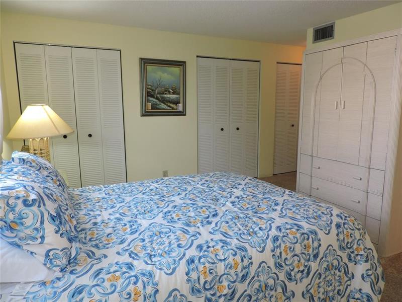 Image 11 of 18 For 441 3rd St  307