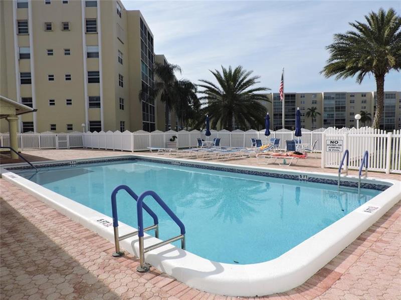 Image 18 of 18 For 441 3rd St  307