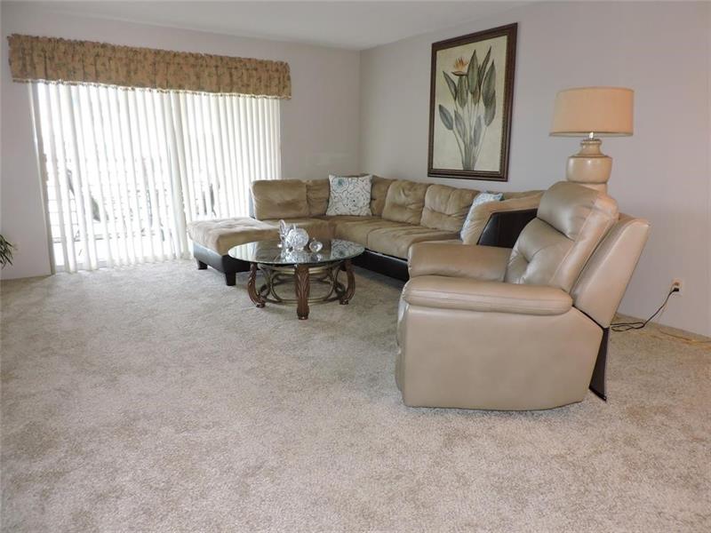 Image 3 of 18 For 441 3rd St  307