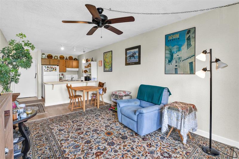 Image 8 of 23 For 2701 Riverside Dr  305-b