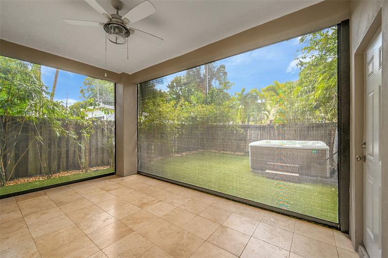 Image 43 of 55 For 704 16th St  