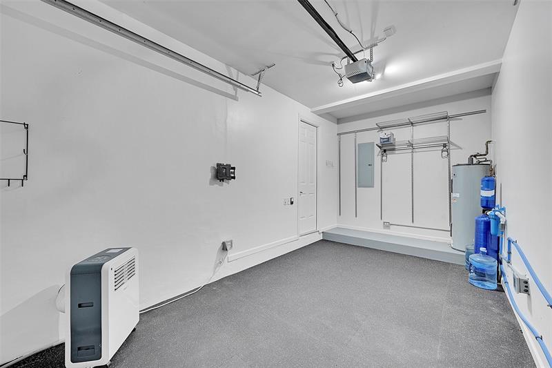 Image 47 of 55 For 704 16th St  