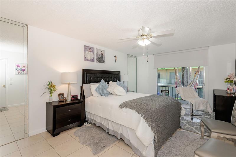 Image 14 of 27 For 4123 88th Ave  206