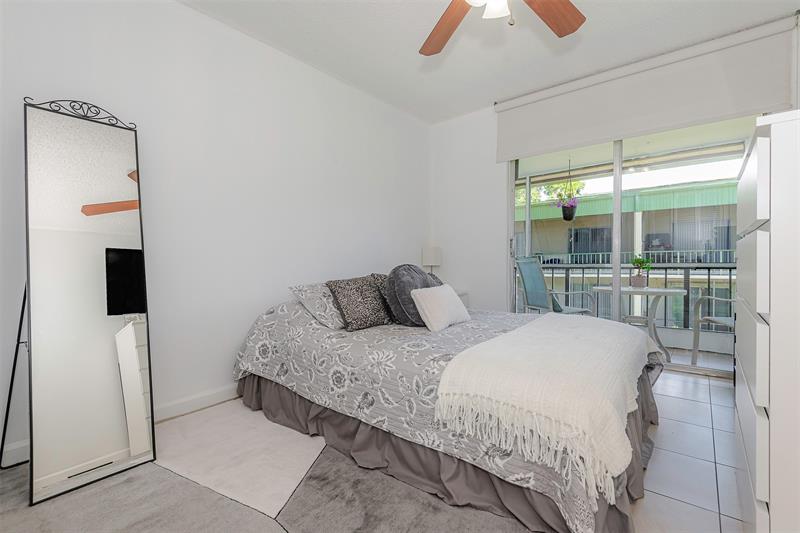 Image 22 of 27 For 4123 88th Ave  206