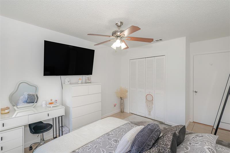 Image 23 of 27 For 4123 88th Ave  206