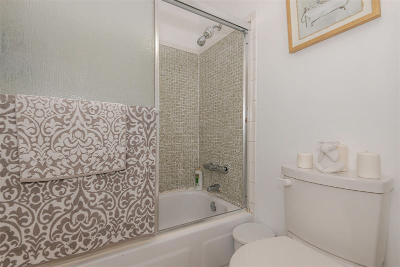 Image 25 of 27 For 4123 88th Ave  206
