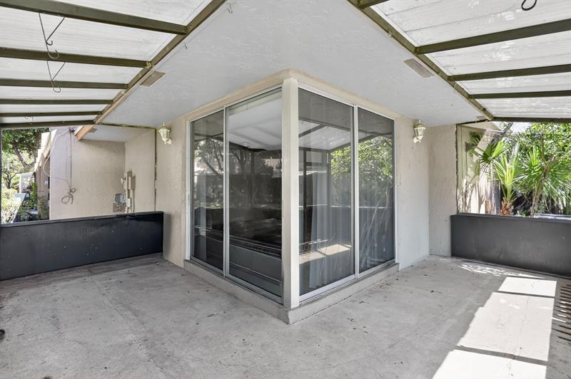 Image 10 of 38 For 1343 Sussex Dr