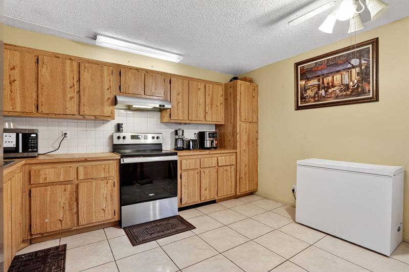 Image 13 of 38 For 1343 Sussex Dr