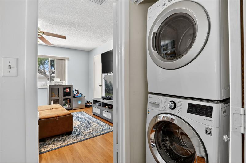 Image 26 of 38 For 1343 Sussex Dr