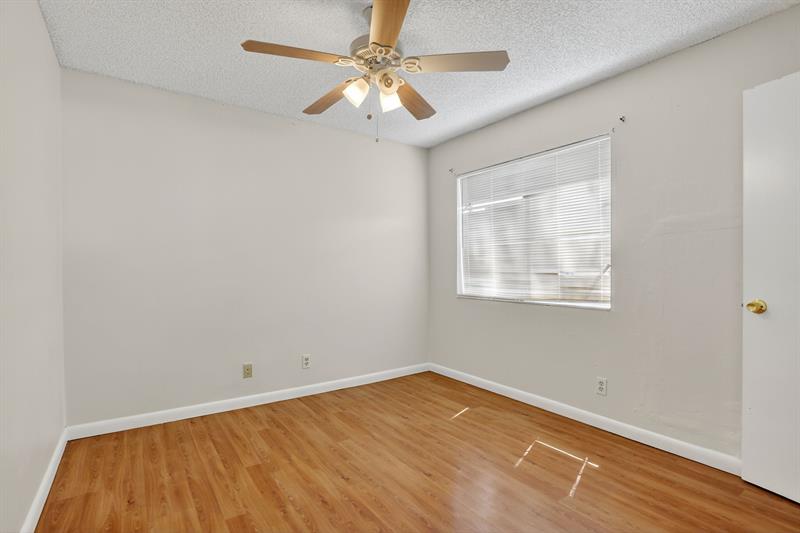 Image 34 of 38 For 1343 Sussex Dr