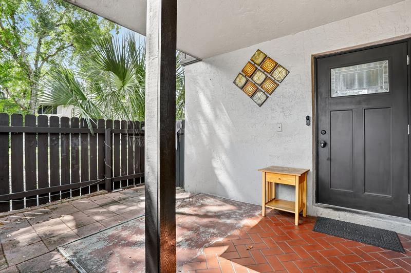 Image 7 of 38 For 1343 Sussex Dr