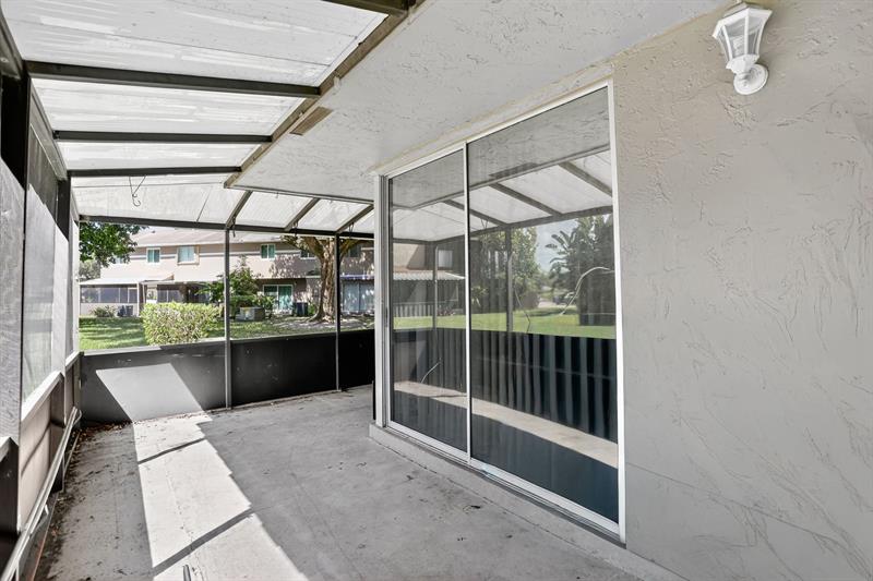 Image 8 of 38 For 1343 Sussex Dr