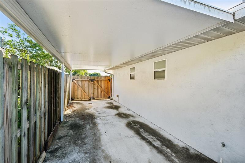 Image 25 of 42 For 212 14th Pl  