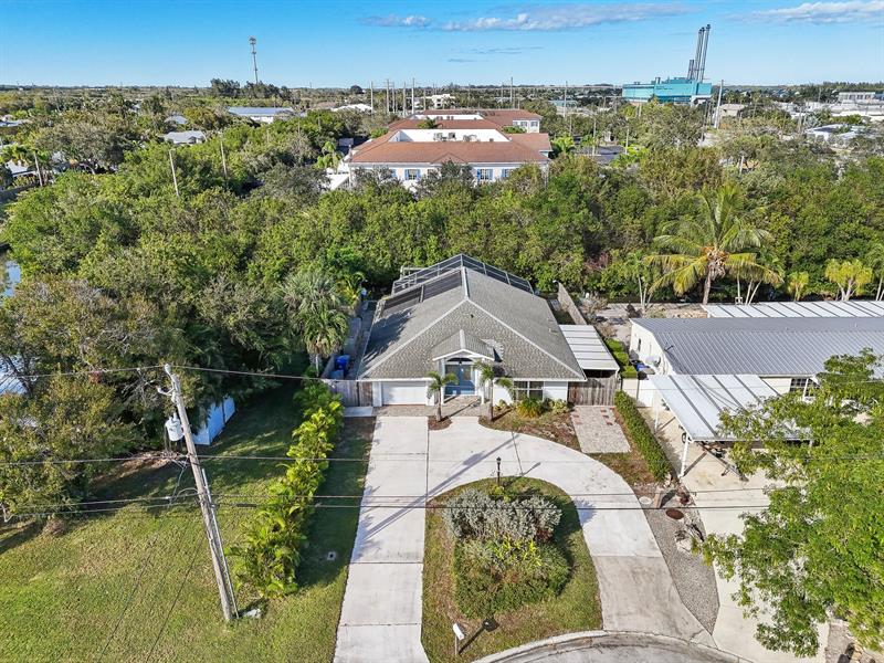 Image 33 of 42 For 212 14th Pl  
