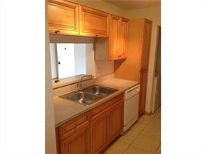 Image 3 of 7 For 4096 Pine Island Rd  2106