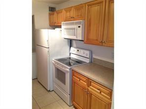 Image 4 of 7 For 4096 Pine Island Rd  2106