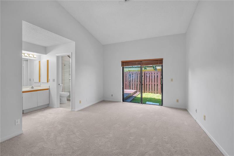 Image 20 of 26 For 9364 Chelsea Dr N