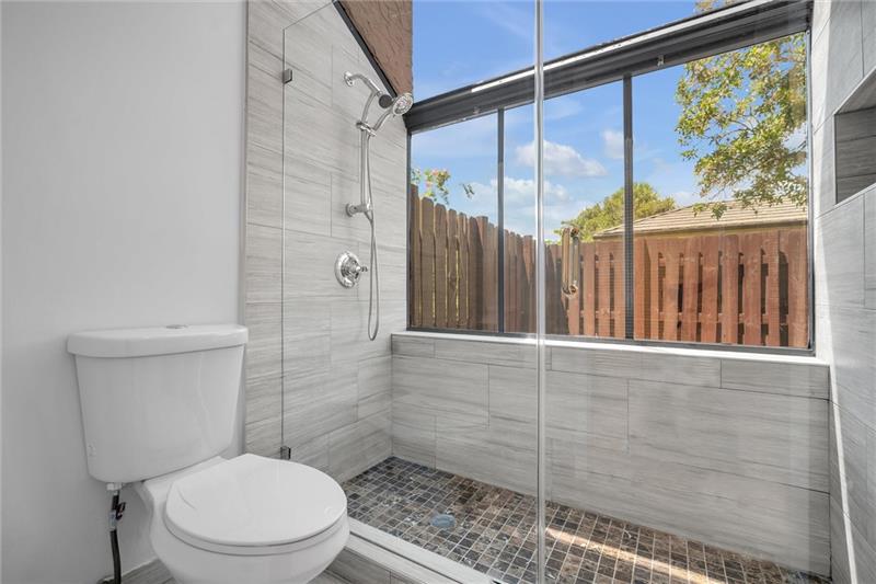 Image 23 of 26 For 9364 Chelsea Dr N