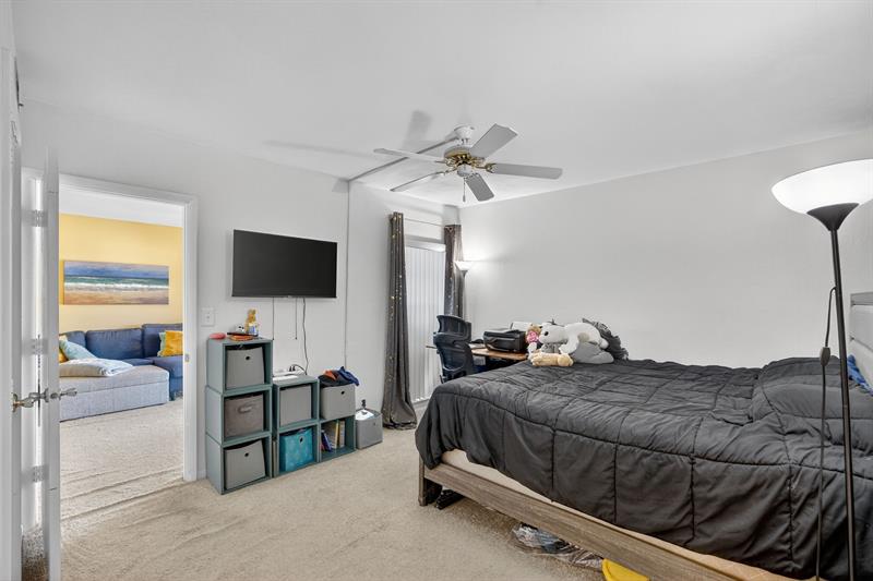 Image 16 of 43 For 3040 16th Ave  411