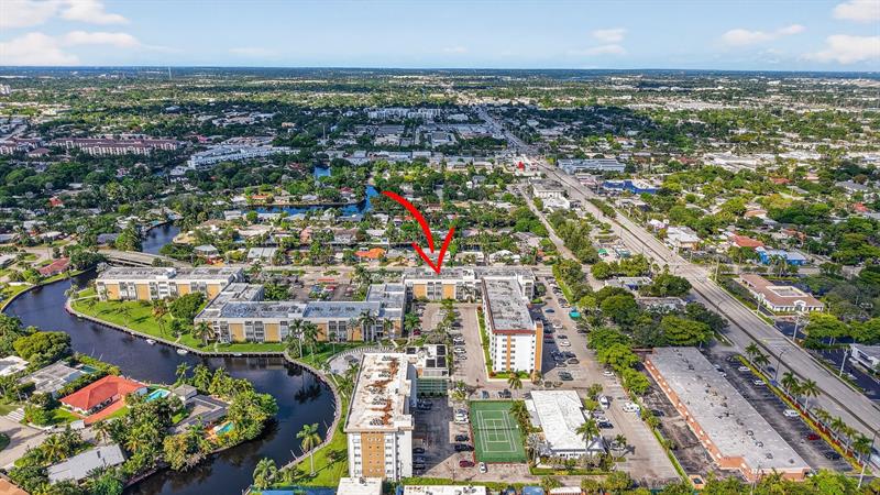 Image 37 of 43 For 3040 16th Ave  411