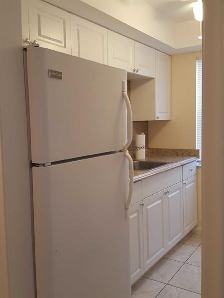 Image 3 of 23 For 104 10th St  101
