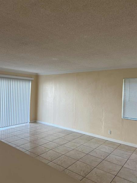 Image 5 of 23 For 104 10th St  101