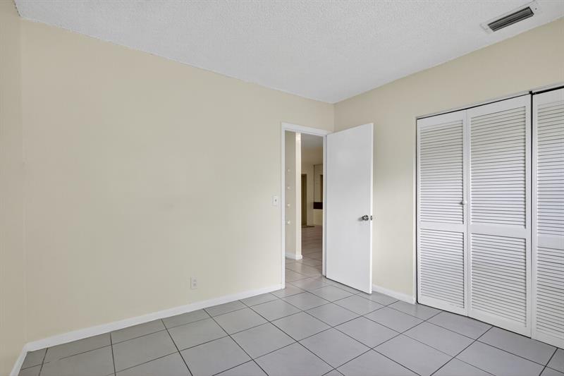 Image 15 of 20 For 274 9th St  2