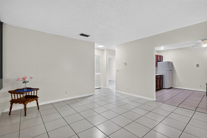 Image 3 of 20 For 274 9th St  2