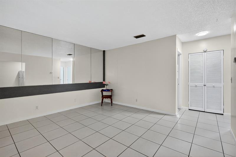 Image 4 of 20 For 274 9th St  2