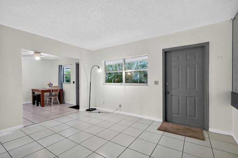 Image 5 of 20 For 274 9th St  2