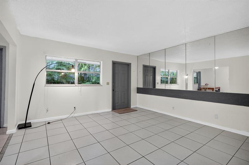 Image 6 of 20 For 274 9th St  2