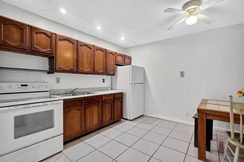 Image 7 of 20 For 274 9th St  2