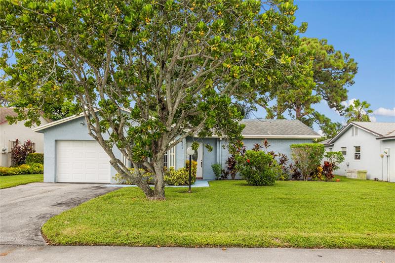 Details for 6301 Silver Moon Ln, Greenacres, FL 33463