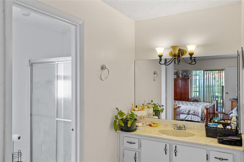 Image 13 of 21 For 6301 Silver Moon Ln