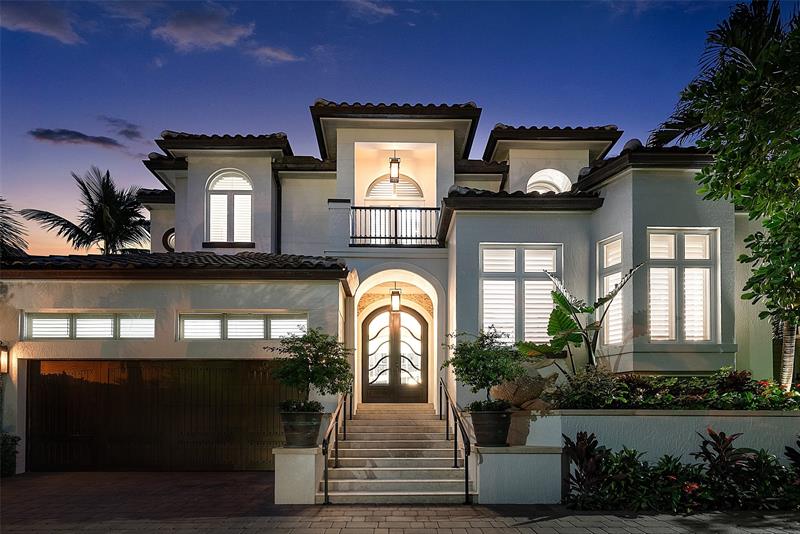 Image 3 of 62 For 3567 Ocean Blvd