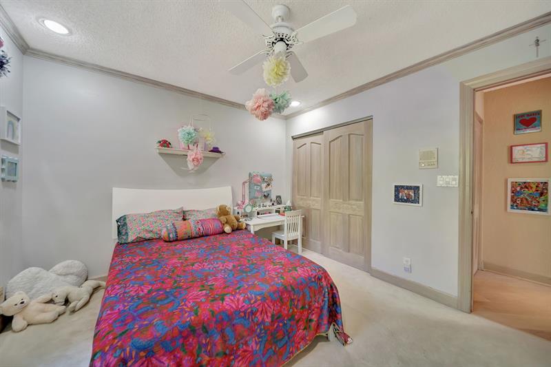 Image 35 of 73 For 4944 Chardonnay Dr