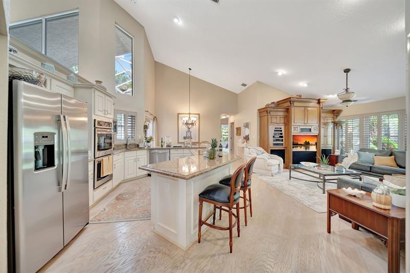Image 6 of 73 For 4944 Chardonnay Dr