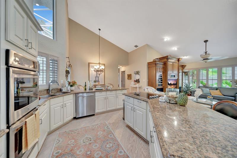 Image 8 of 73 For 4944 Chardonnay Dr