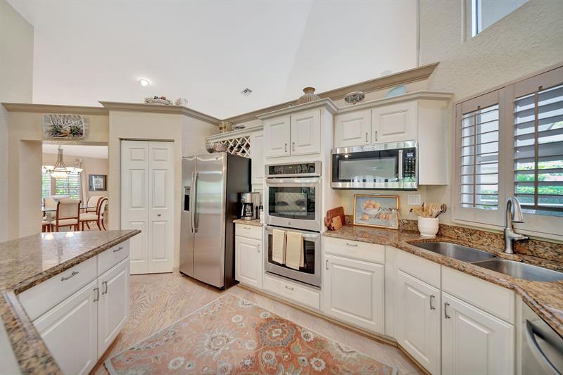 Image 9 of 73 For 4944 Chardonnay Dr