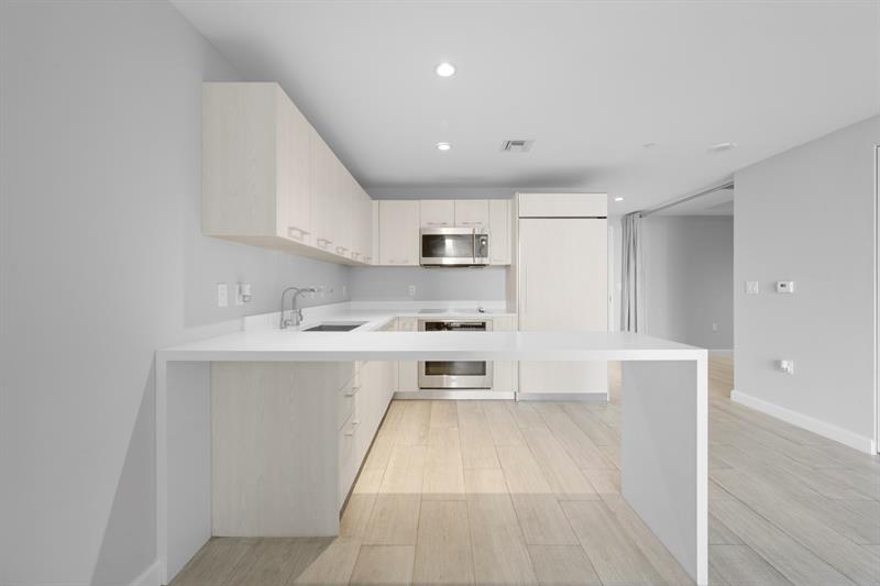 Image 11 of 21 For 45 9th St  2602