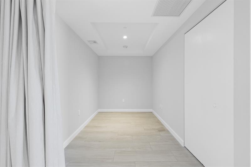 Image 16 of 21 For 45 9th St  2602