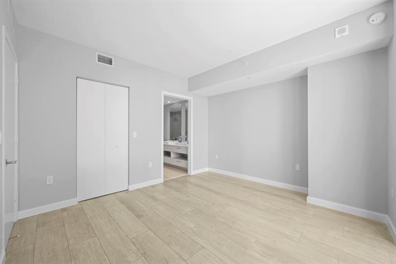 Image 21 of 21 For 45 9th St  2602