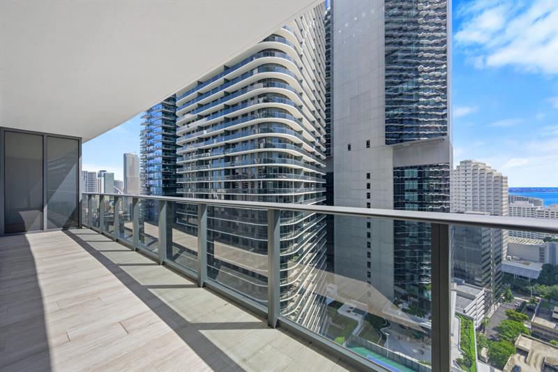 Image 5 of 21 For 45 9th St  2602