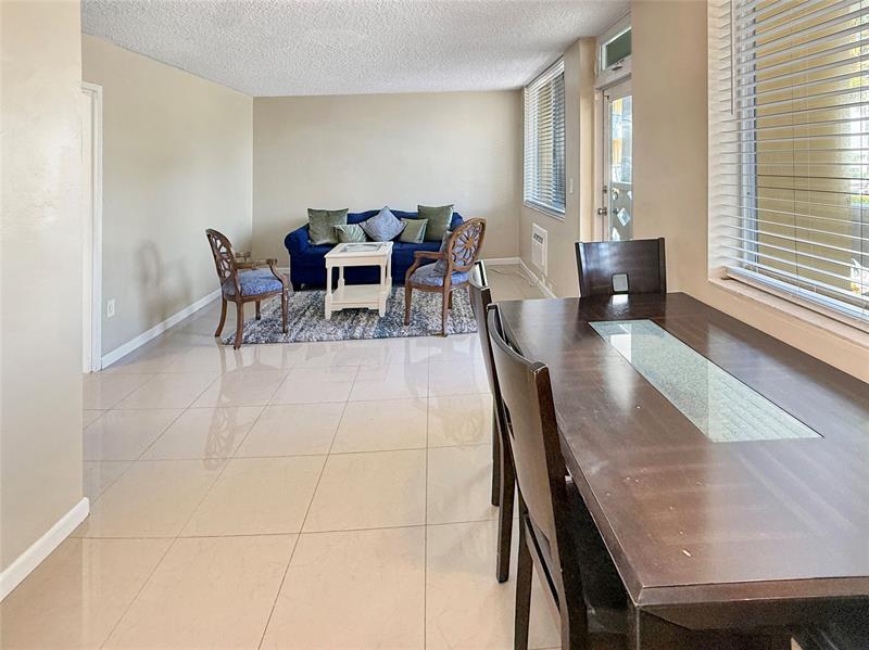 Image 7 of 28 For 2400 9th St  301