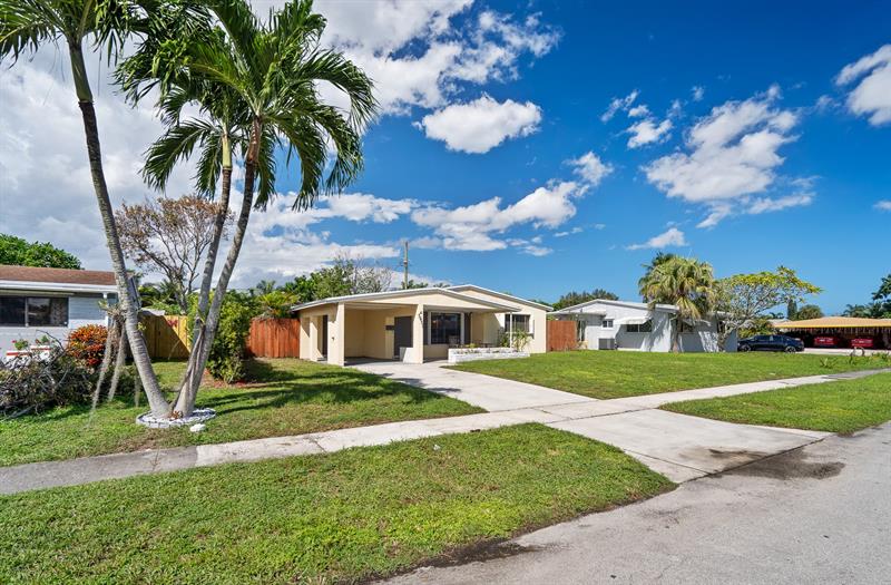 Image 3 of 38 For 3431 15th Ct