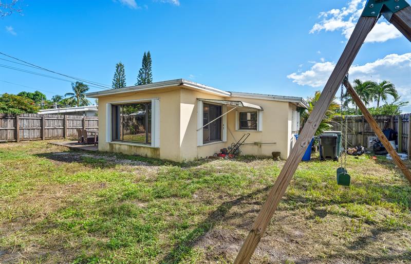 Image 33 of 38 For 3431 15th Ct