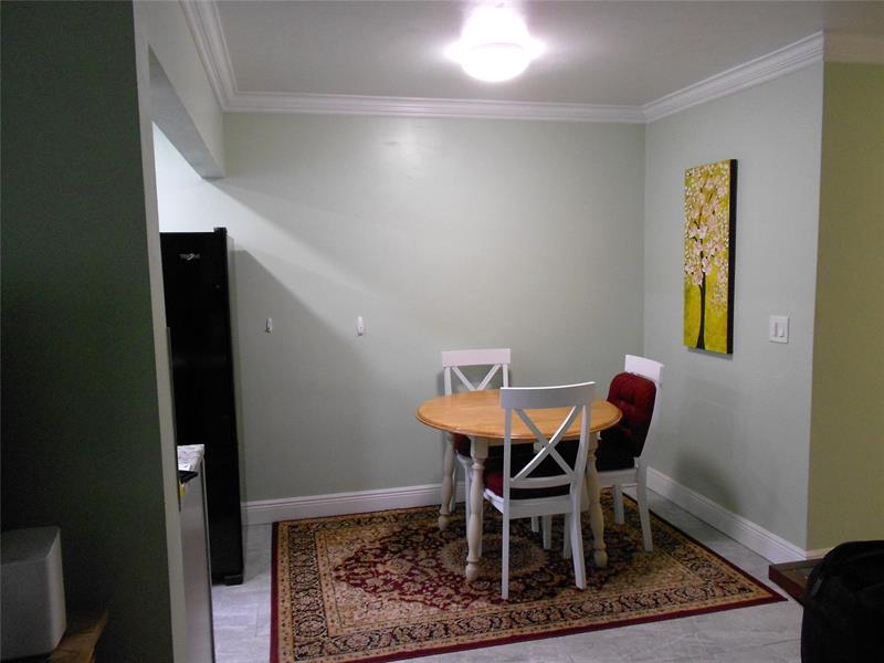 Image 13 of 36 For 2010 Fillmore St  303