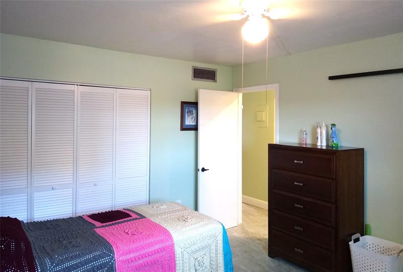 Image 19 of 36 For 2010 Fillmore St  303