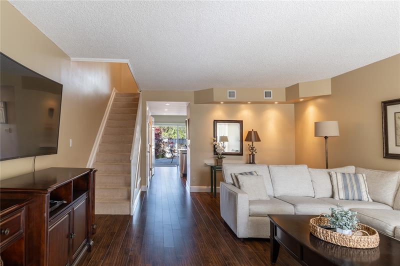 Image 3 of 21 For 5555 Ocean Blvd  11