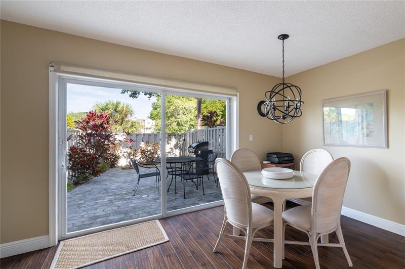 Image 6 of 21 For 5555 Ocean Blvd  11